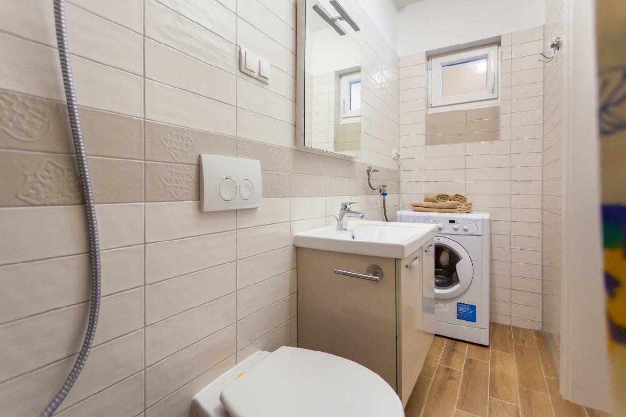 Apartment Hasanec By El-Pi Tours Njivice Buitenkant foto