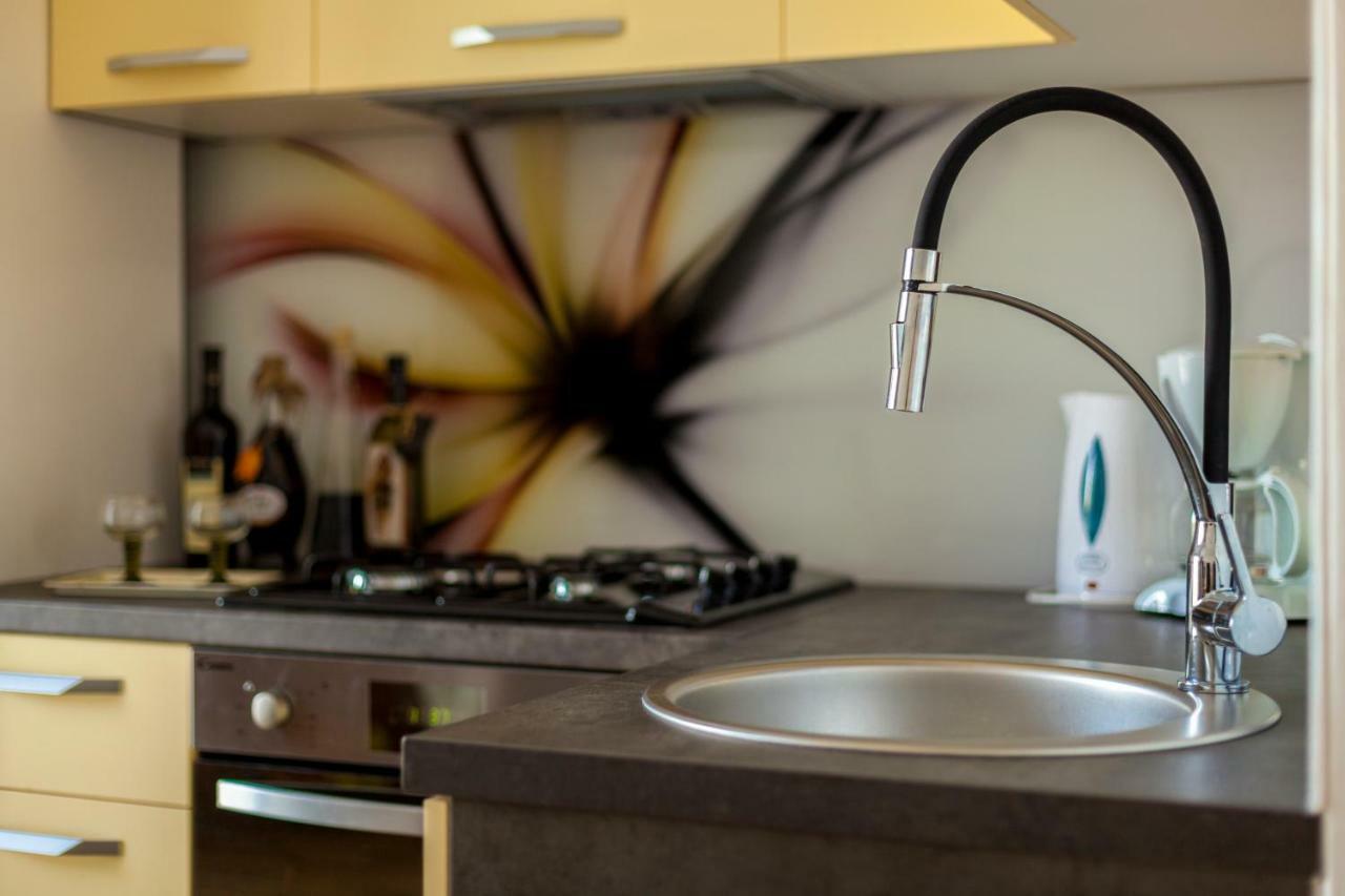 Apartment Hasanec By El-Pi Tours Njivice Buitenkant foto