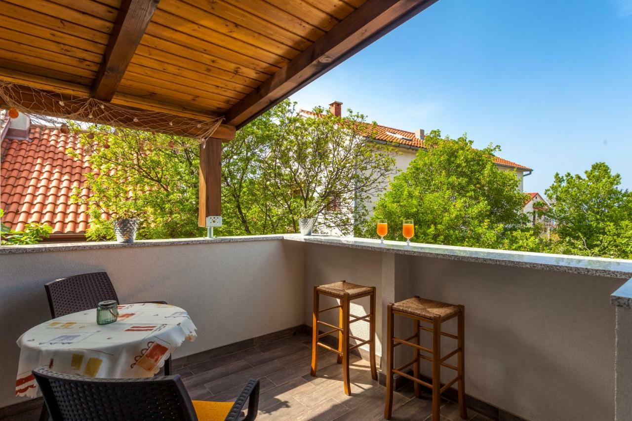 Apartment Hasanec By El-Pi Tours Njivice Buitenkant foto